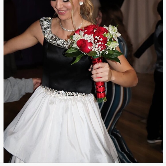 Prom dress - Picture 4 of 4